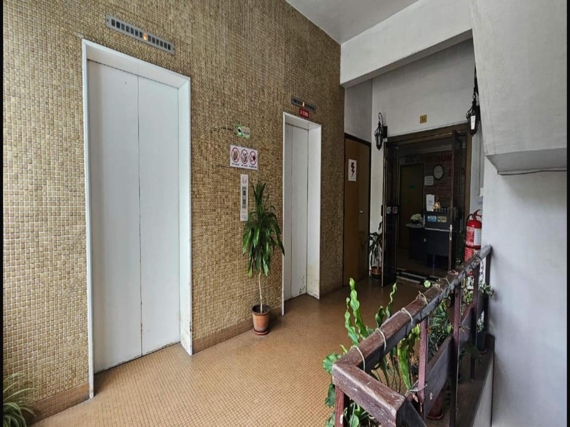 Oyo 90979 Sianglory Inn 코타키나발루 외부 사진