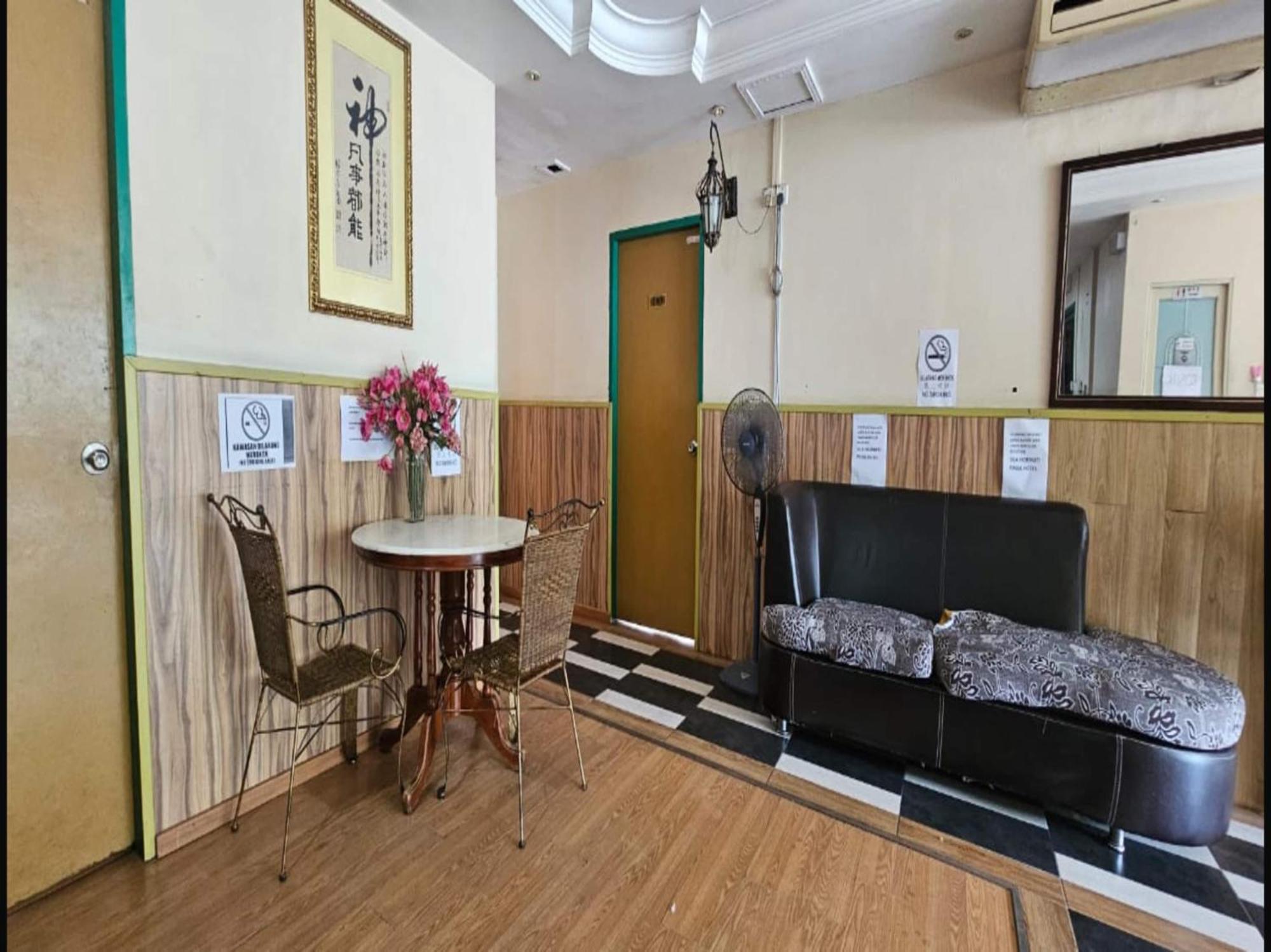 Oyo 90979 Sianglory Inn 코타키나발루 외부 사진